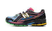 1906r "Black / pink - footlocker exclusive" U1906RDM