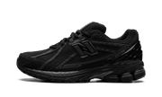 1906r "Triple black" U1906RJB