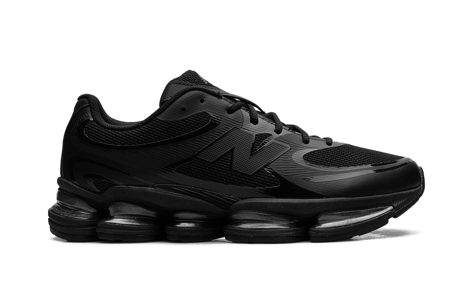 2000 "Triple black" U2000ETB