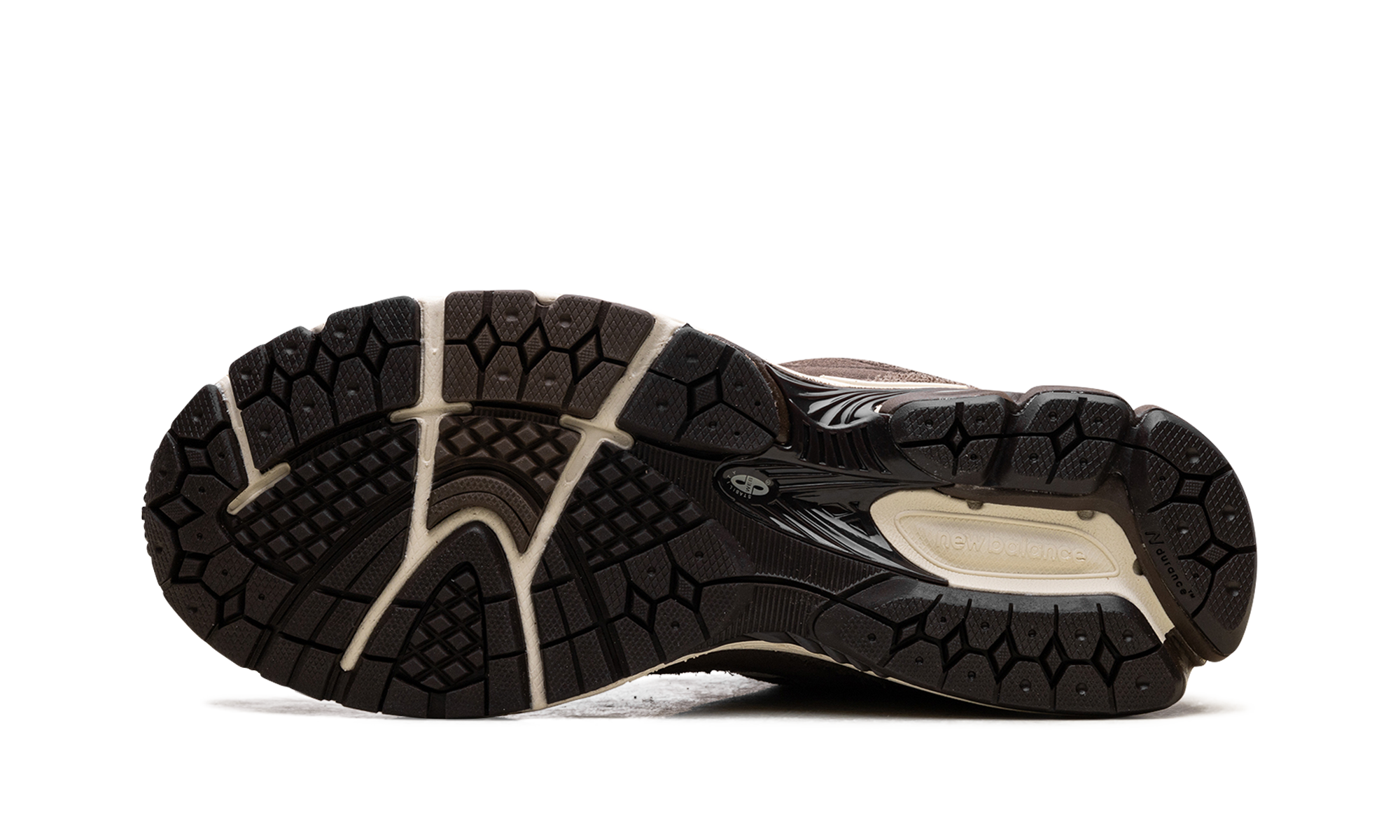 2002r "Shoe palace volcanic rocks brown" M2002RGM