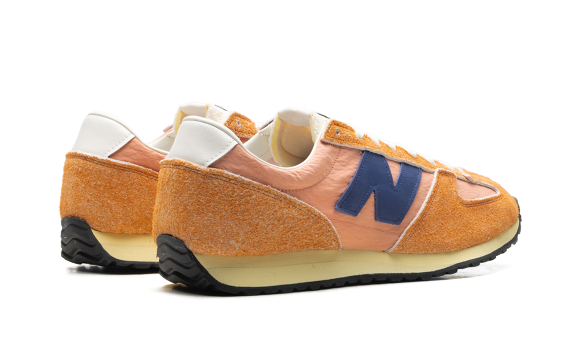 471 "Peach nectar / blue oyster" U471TB