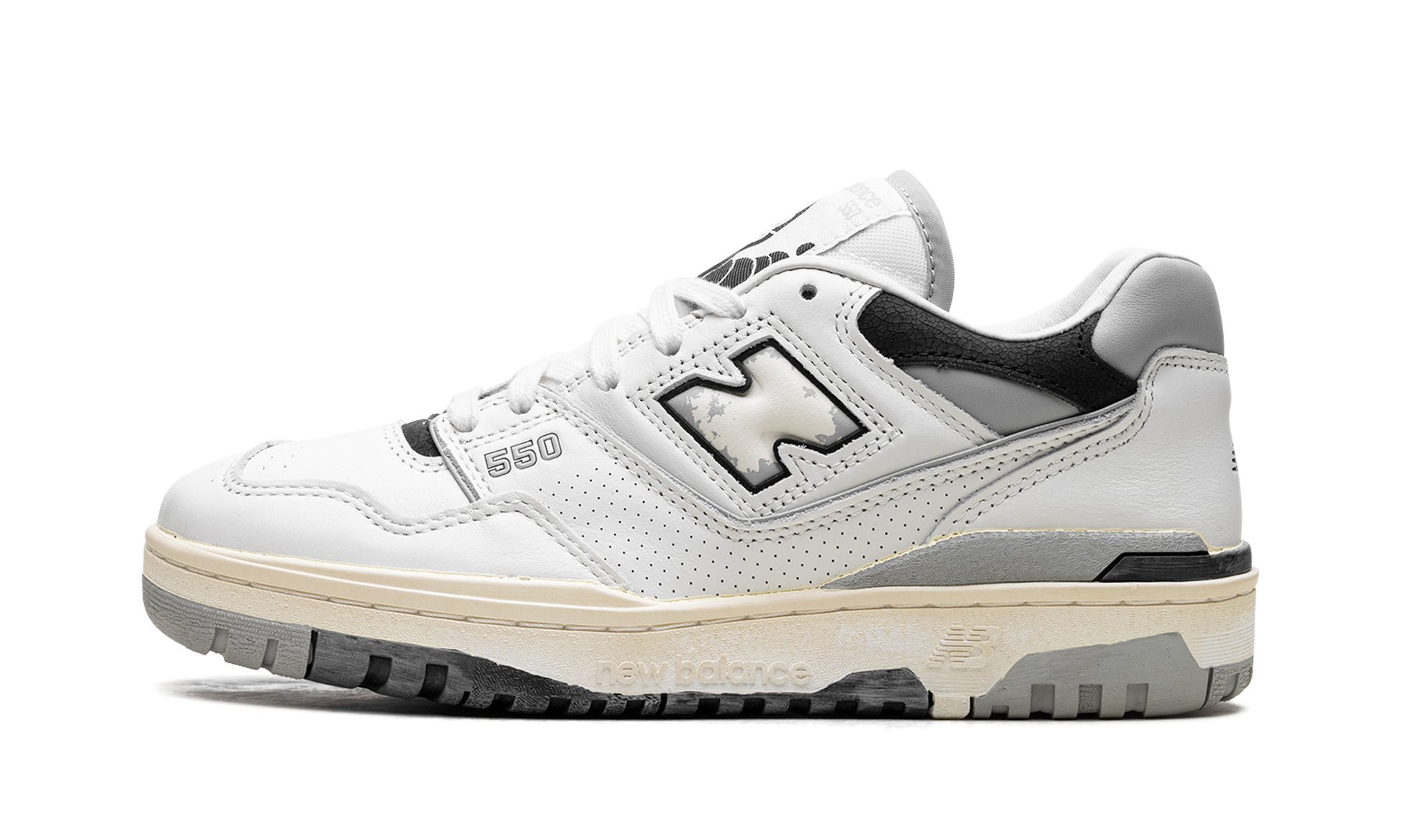 550 "Vintage White Black"