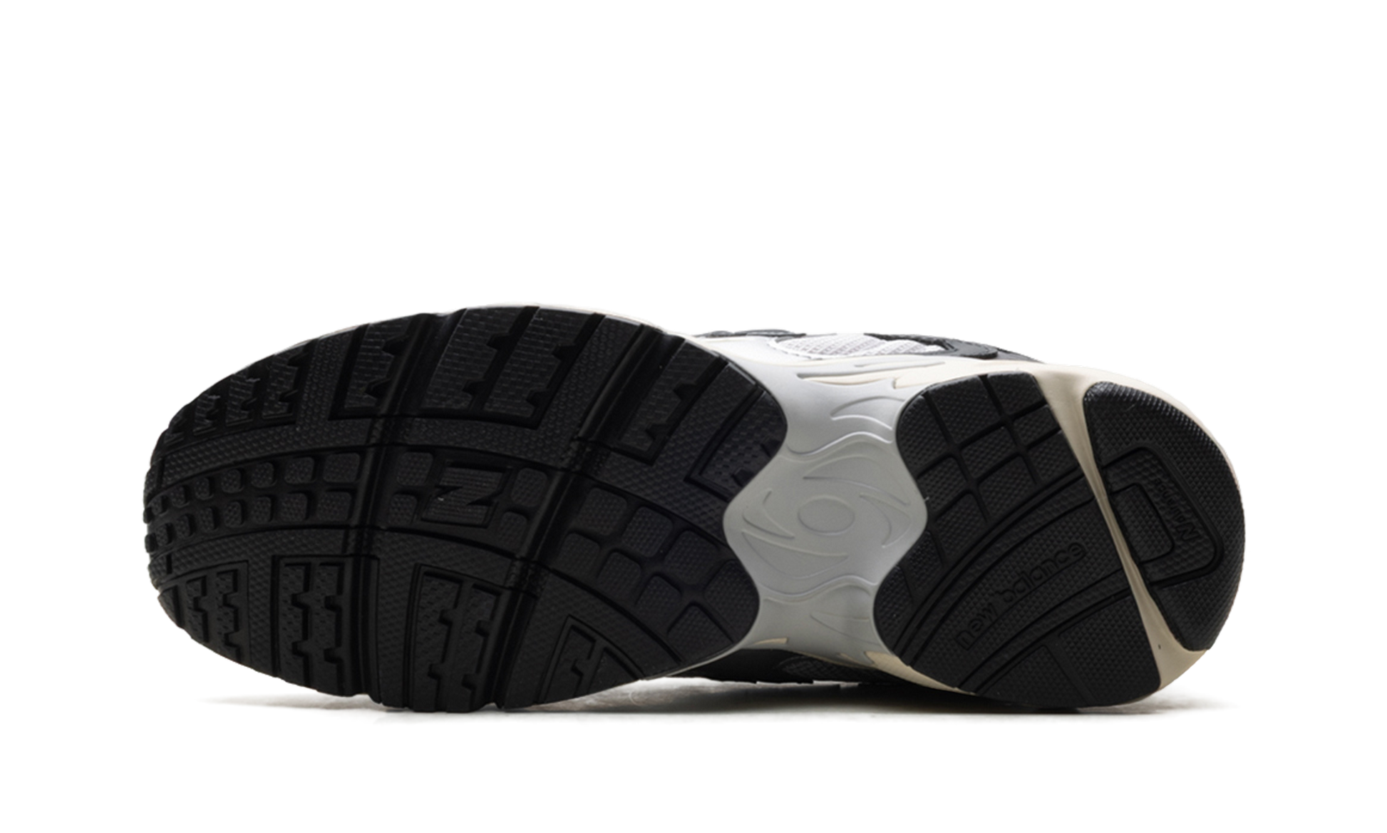 725v1 "Grey matter black" ML725CE