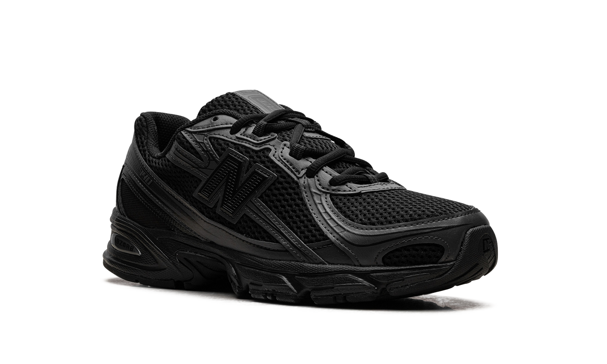 740 "Triple black" U740BO2