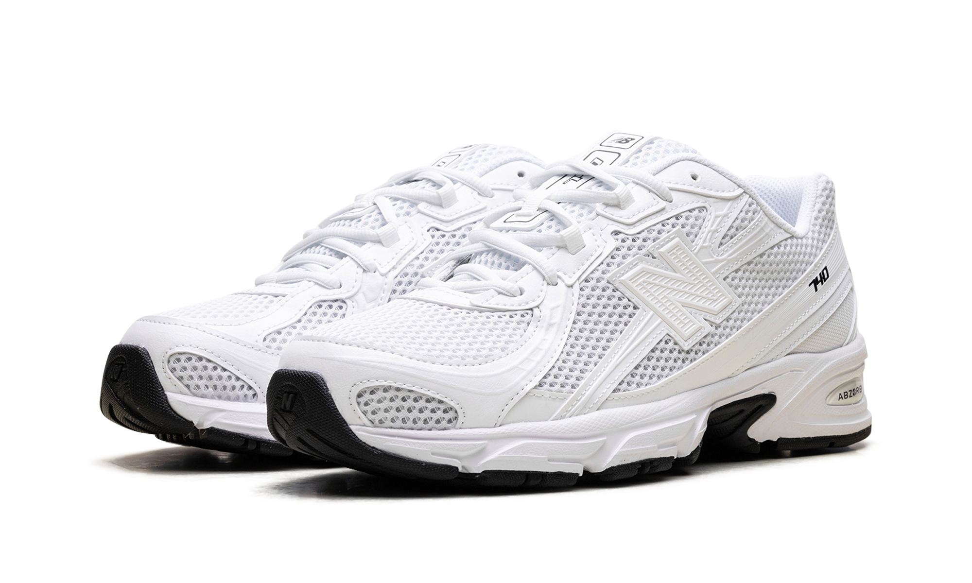 740 "Triple white" U740WW2