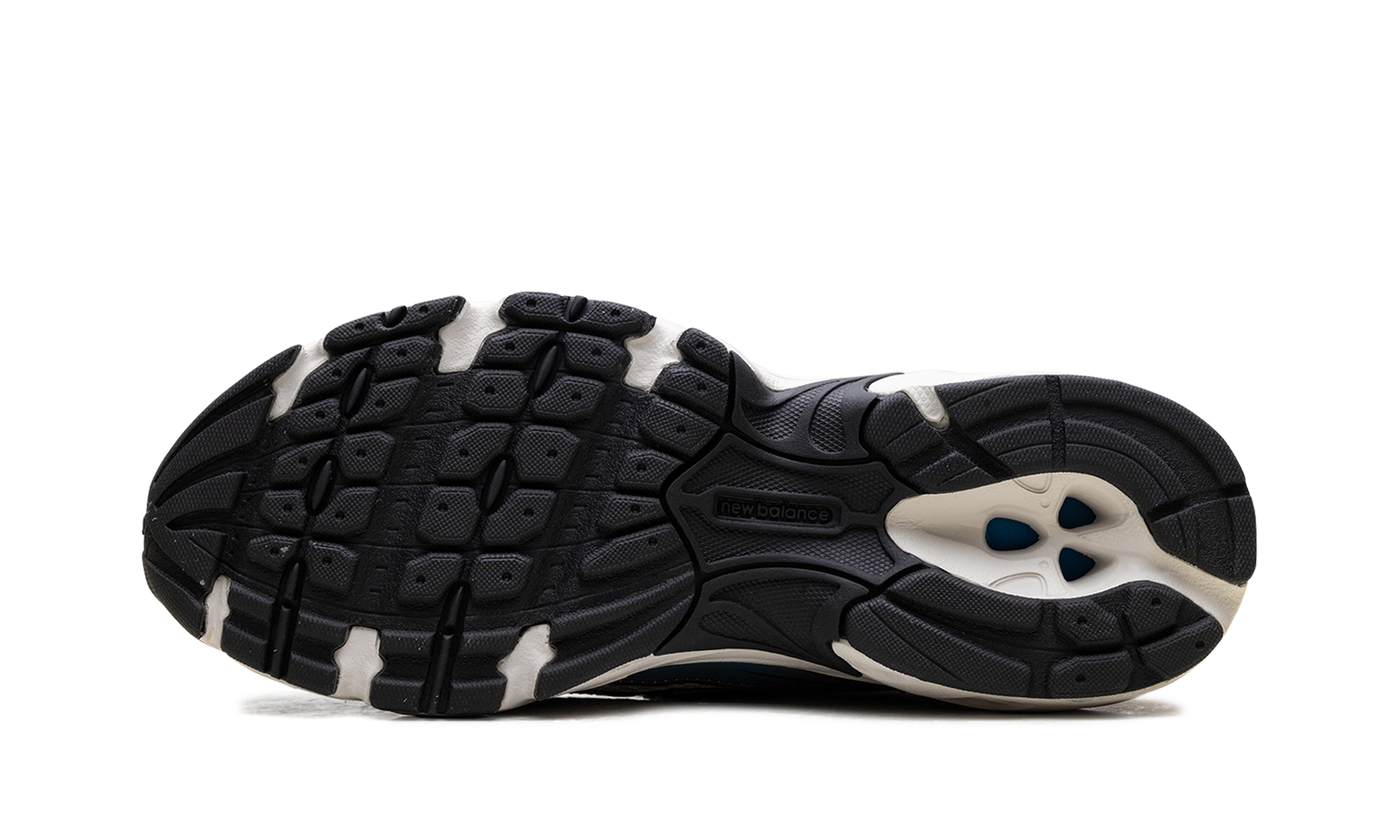 740v2 "Sea salt plum" U740PB2