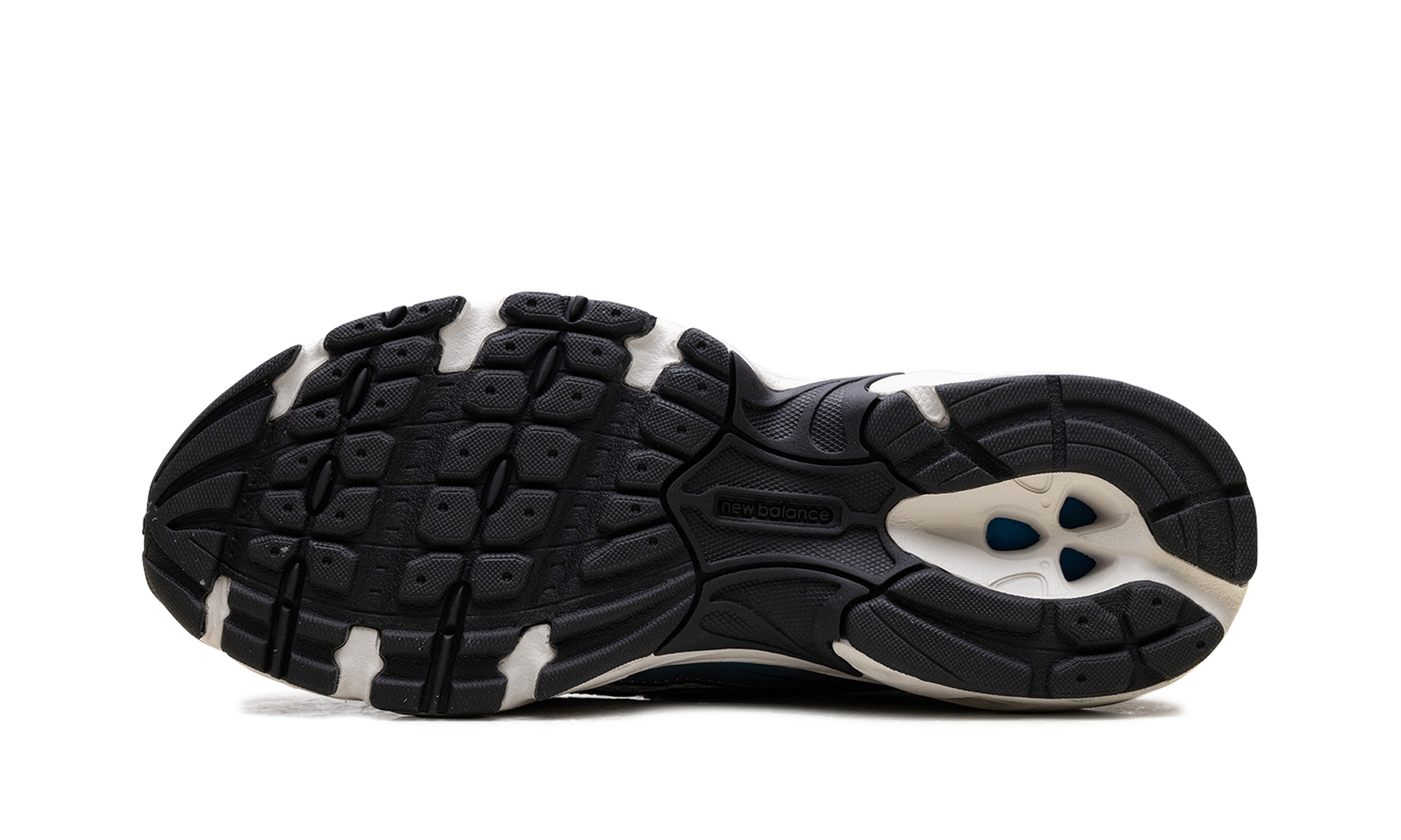 740v2 "Sea salt plum" U740PB2