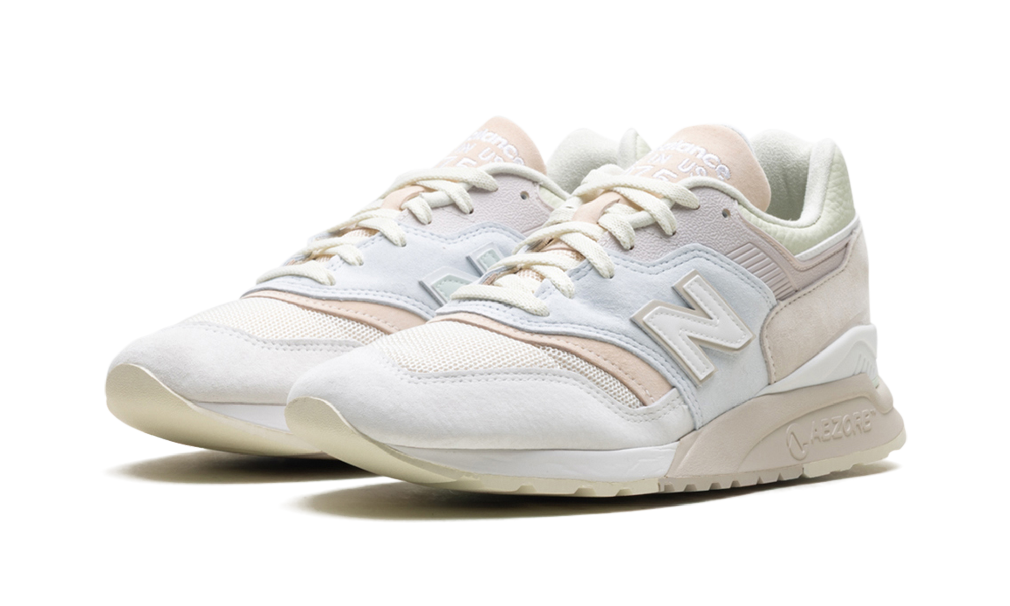 997.5 "Miusa kith easter white ice blue peach" U9975KT