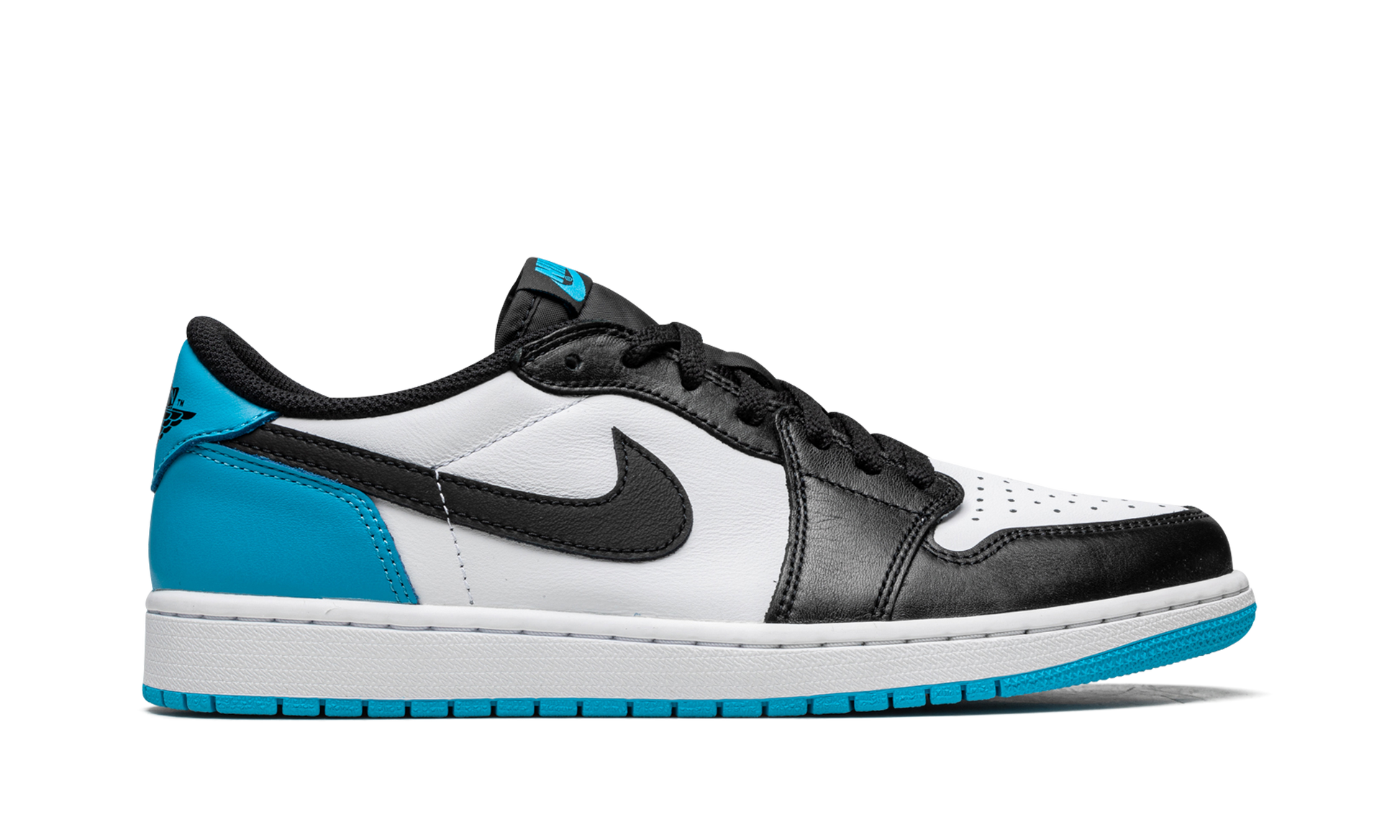 Air Jordan 1 Low OG "Unc" CZ0790 104