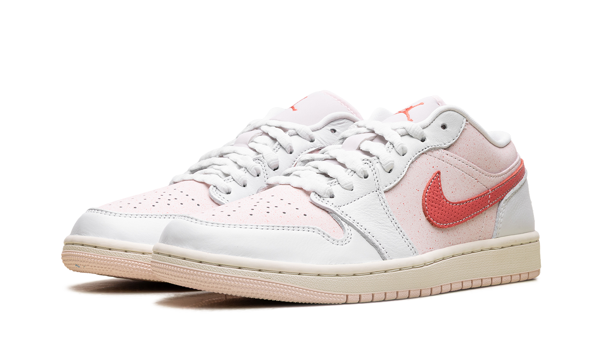 Air Jordan 1 Low Women "Strawberry milkshake" IB8156 133