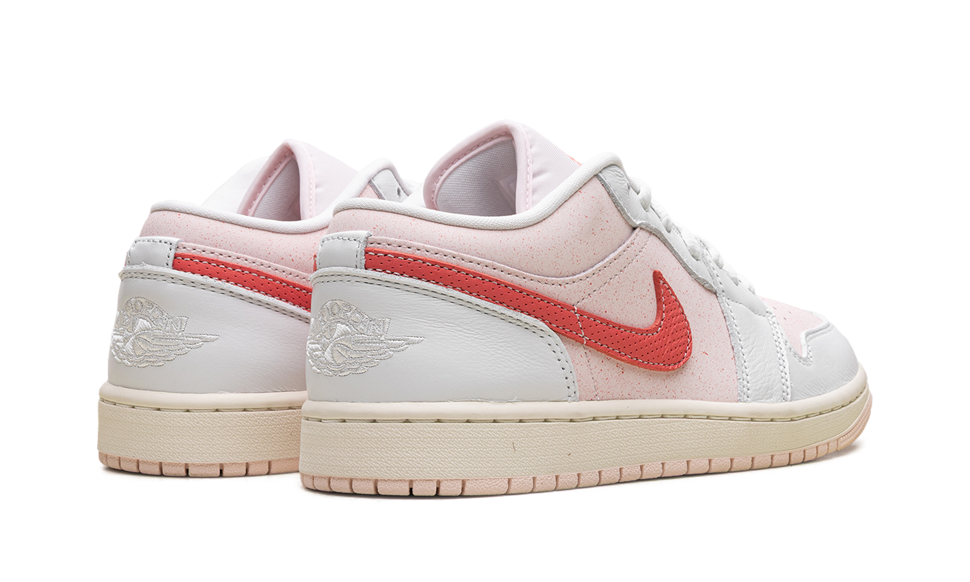 Air Jordan 1 Low Women "Strawberry milkshake" IB8156 133