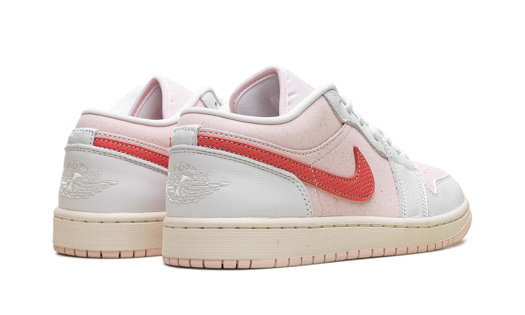 Air Jordan 1 Low Women "Strawberry milkshake" IB8156 133