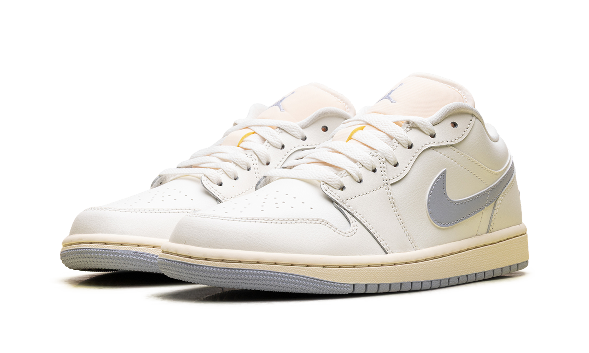 Air Jordan 1 Low Women "White/purple"