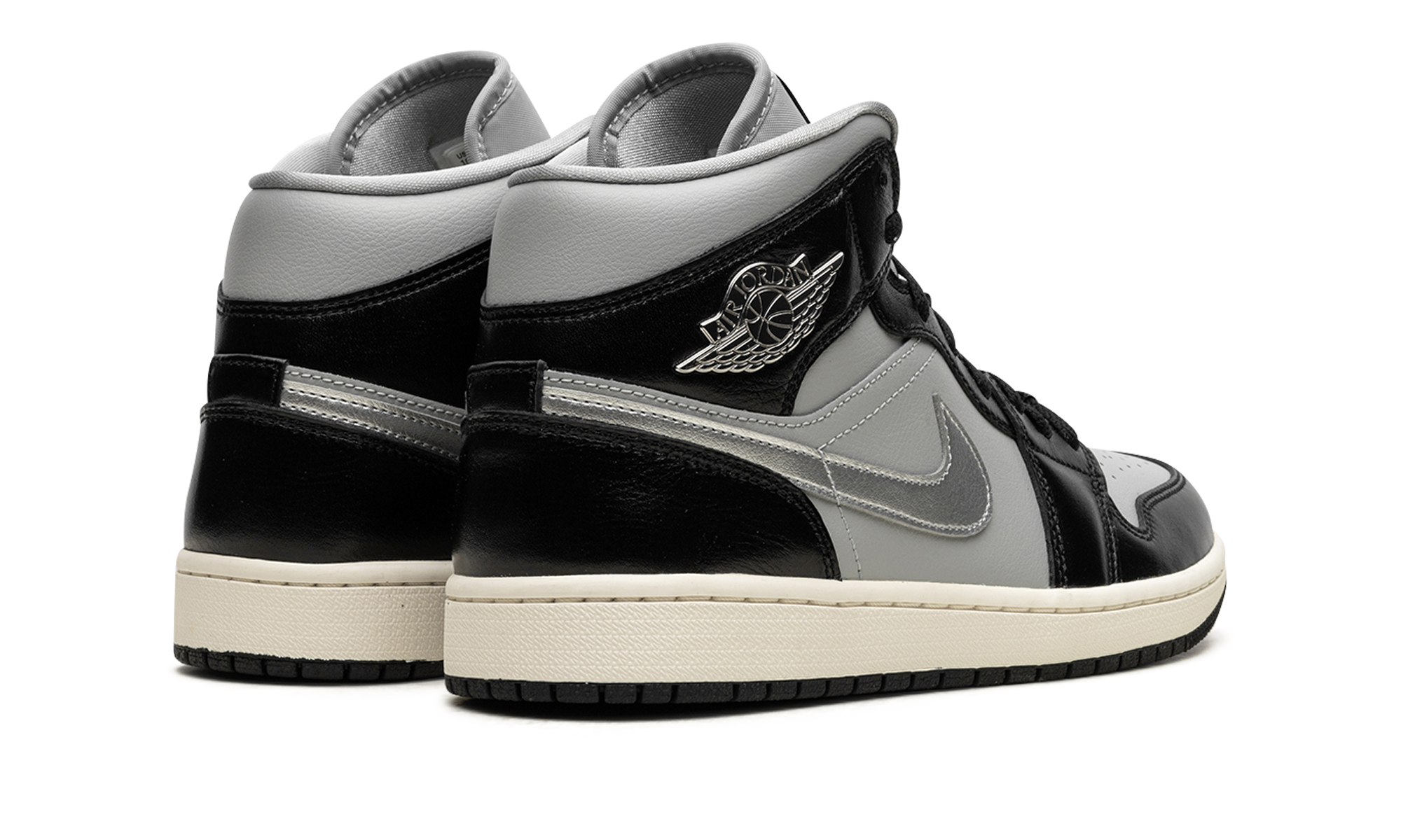 Air Jordan 1 Mid Se Women "Black chrome" FB9892 002