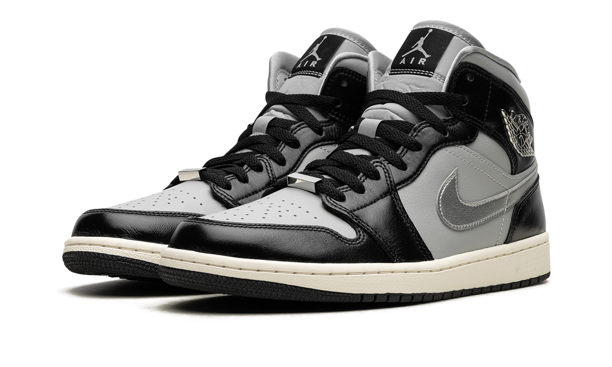 Air Jordan 1 Mid Se Women "Black chrome" FB9892 002
