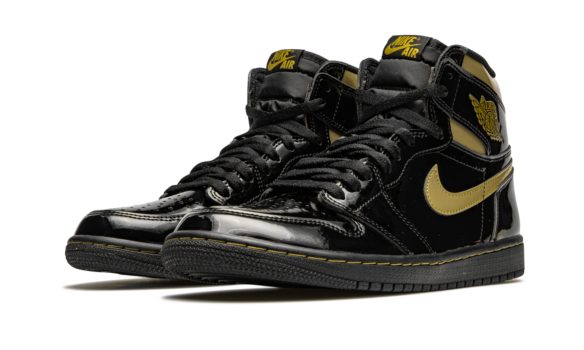 Air Jordan 1 RETRO High OG "Black Metallic Gold"