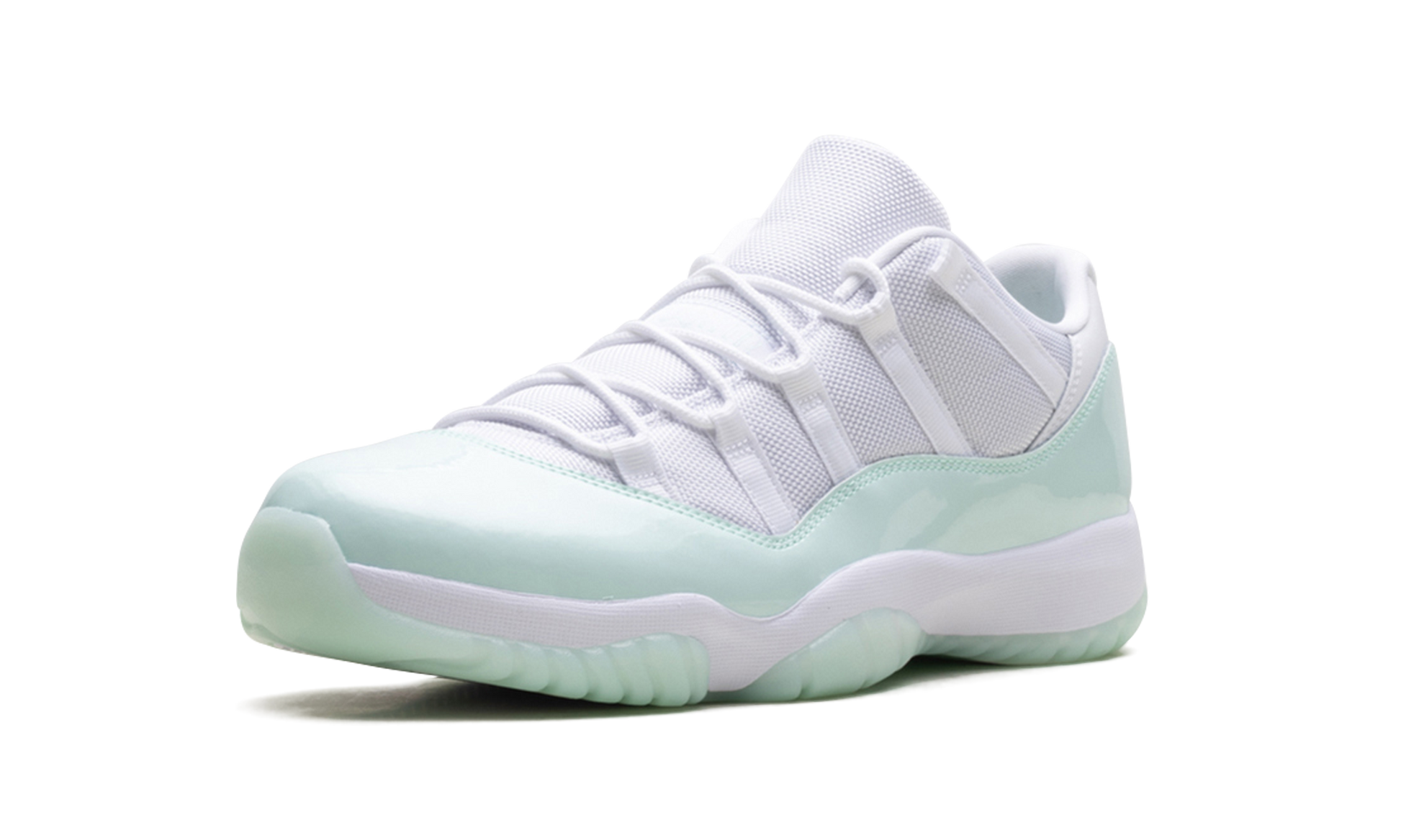 Air Jordan 11 Low Women "Igloo" AH7860 103