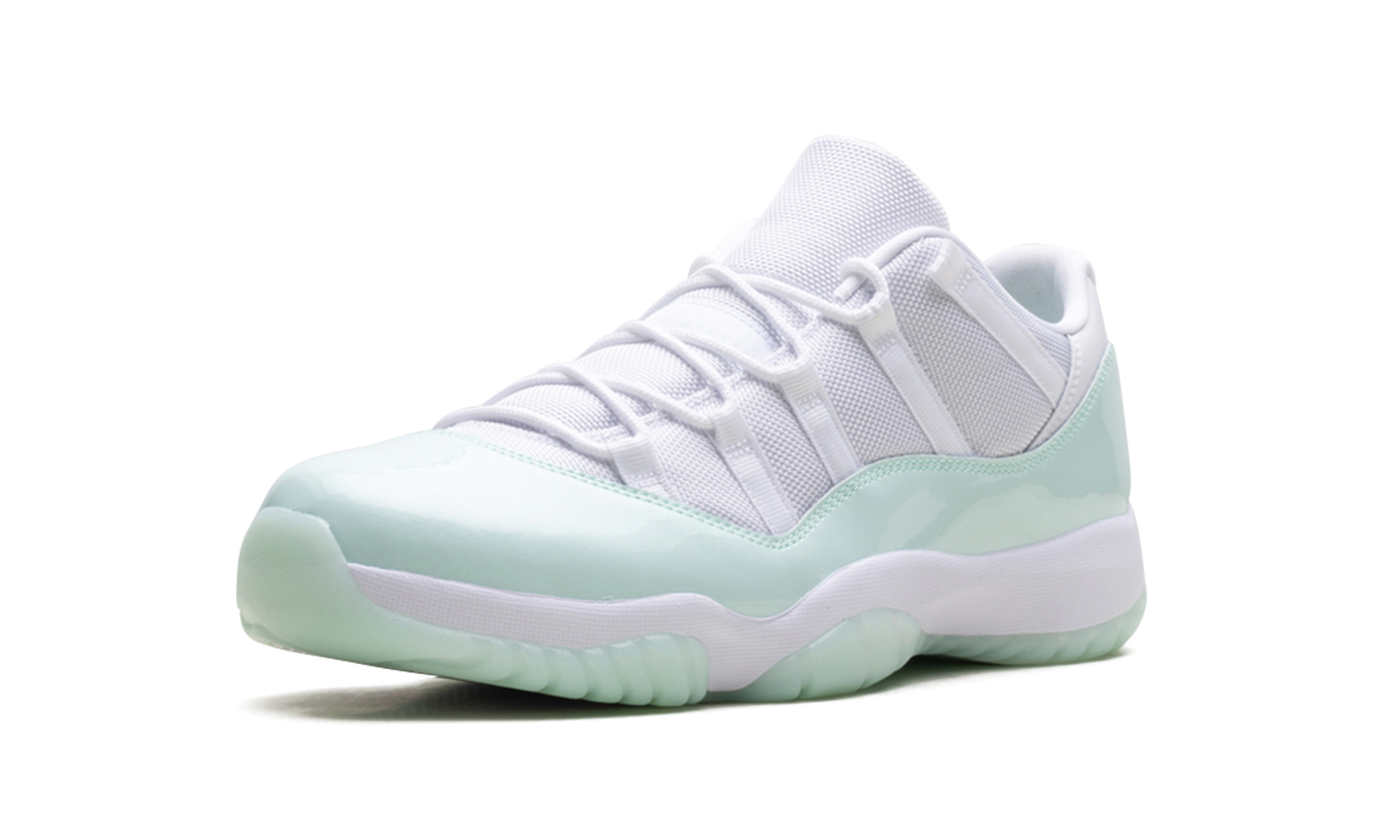 Air Jordan 11 Low Women "Igloo" AH7860 103