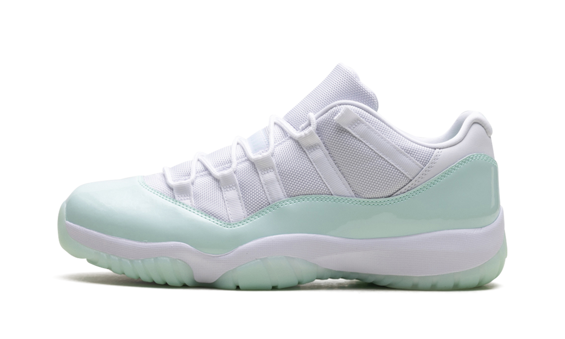 Air Jordan 11 Low Women "Igloo" AH7860 103