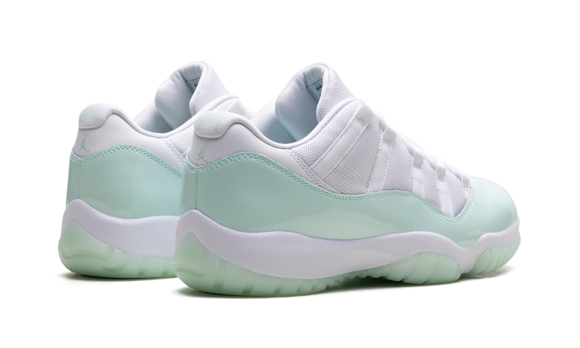 Air Jordan 11 Low Women "Igloo" AH7860 103