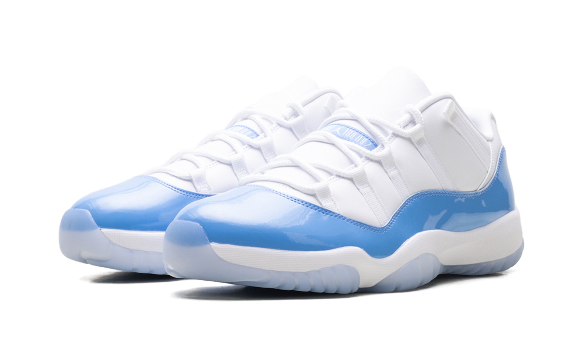 Air Jordan 11 RETRO Low "University blue" FV5104 100