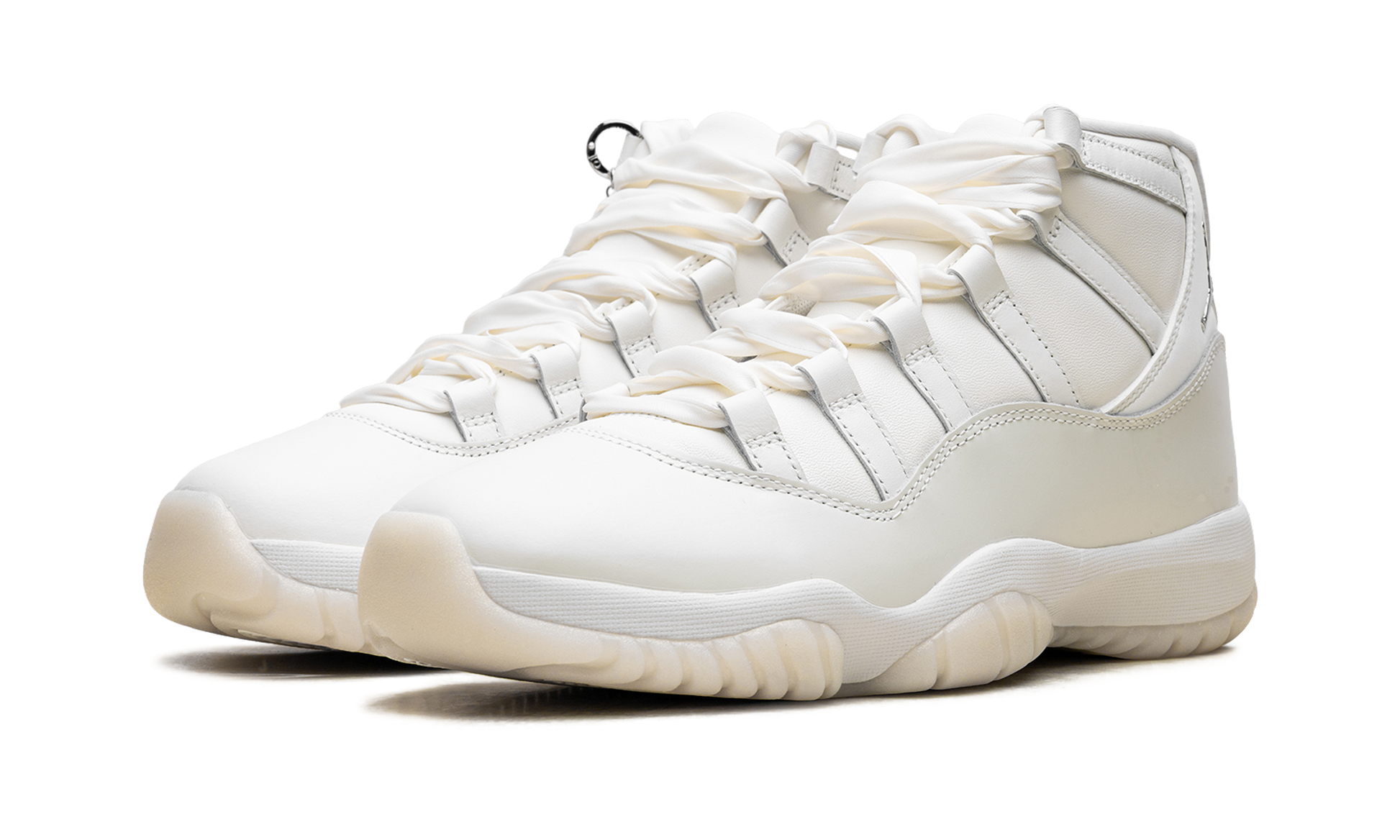 Air Jordan 11 Women "Pearl" AR0715 110
