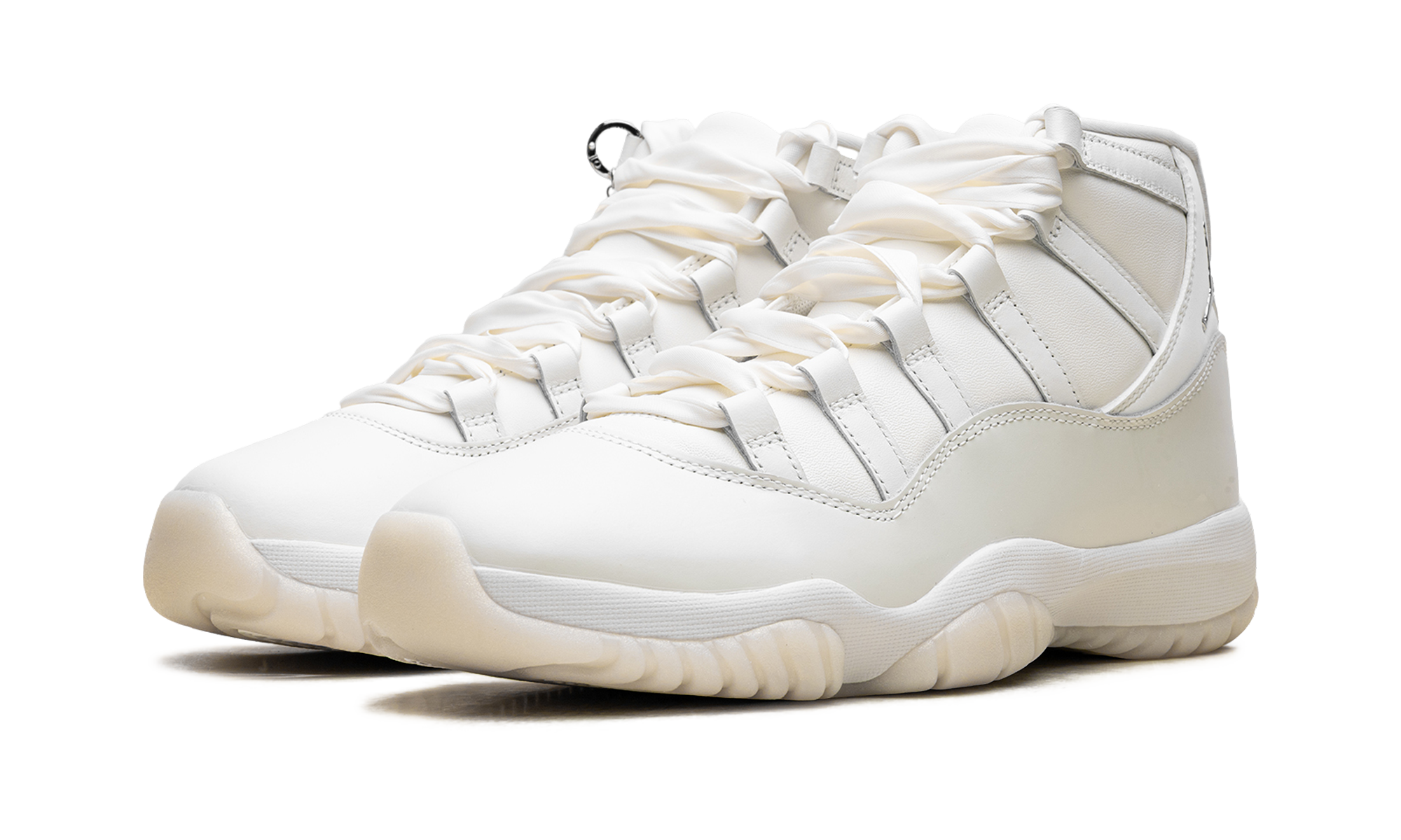Air Jordan 11 Women "Pearl" AR0715 110