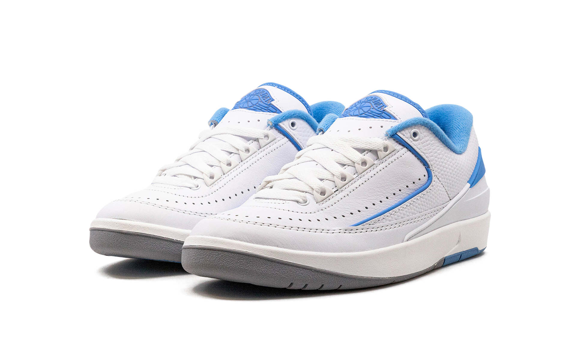 Air Jordan 2 Low GS "University blue" FJ6869 104