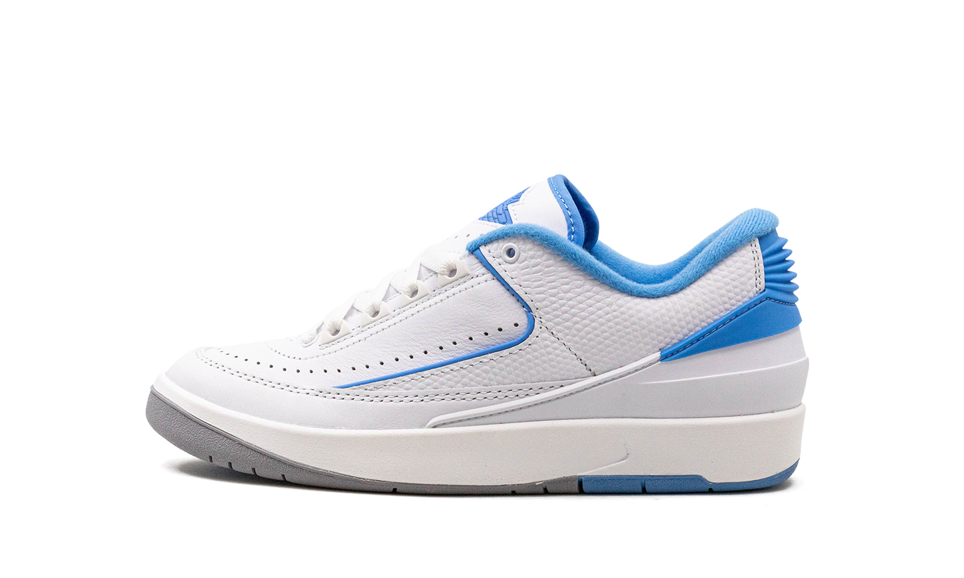 Air Jordan 2 Low GS "University blue" FJ6869 104