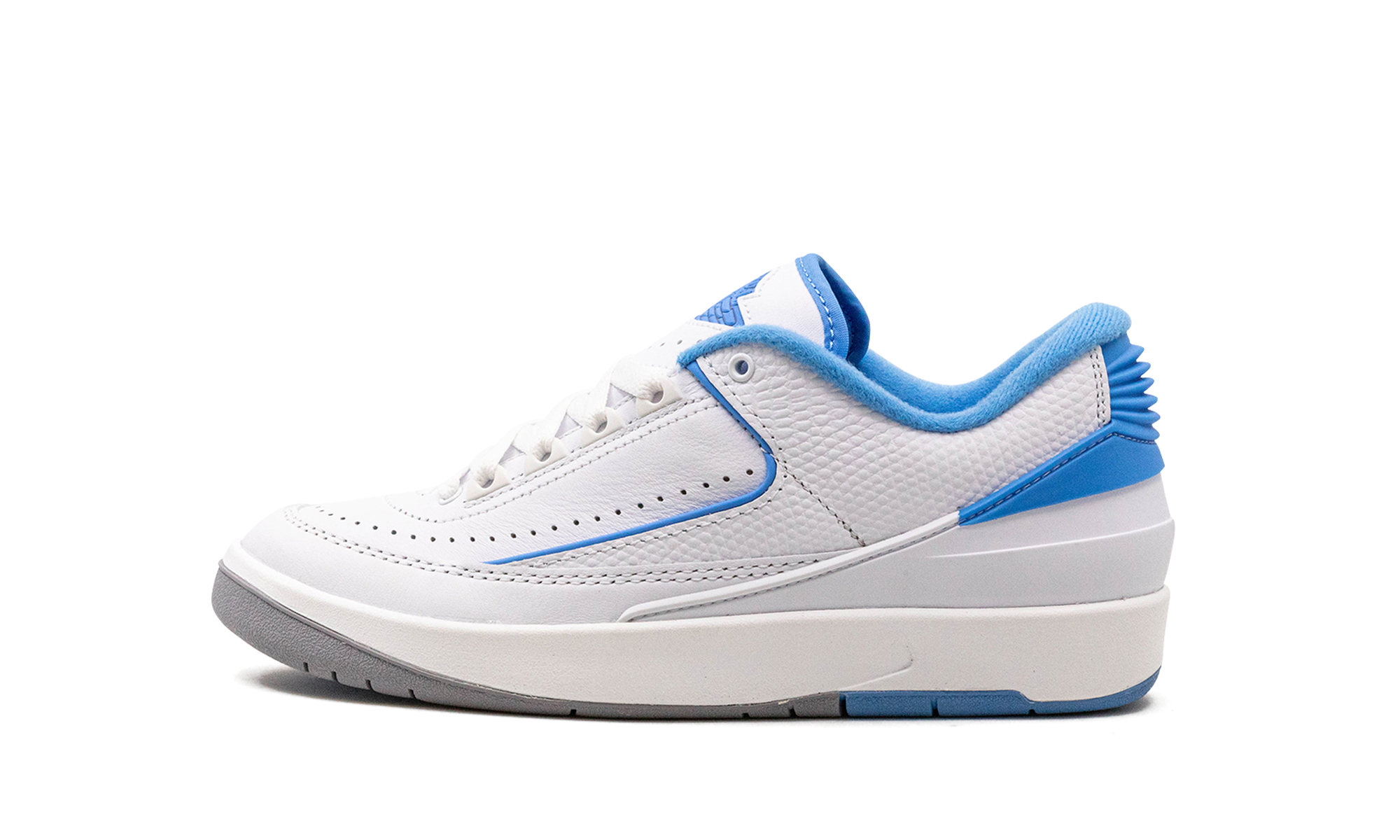 Air Jordan 2 Low GS "University blue" FJ6869 104