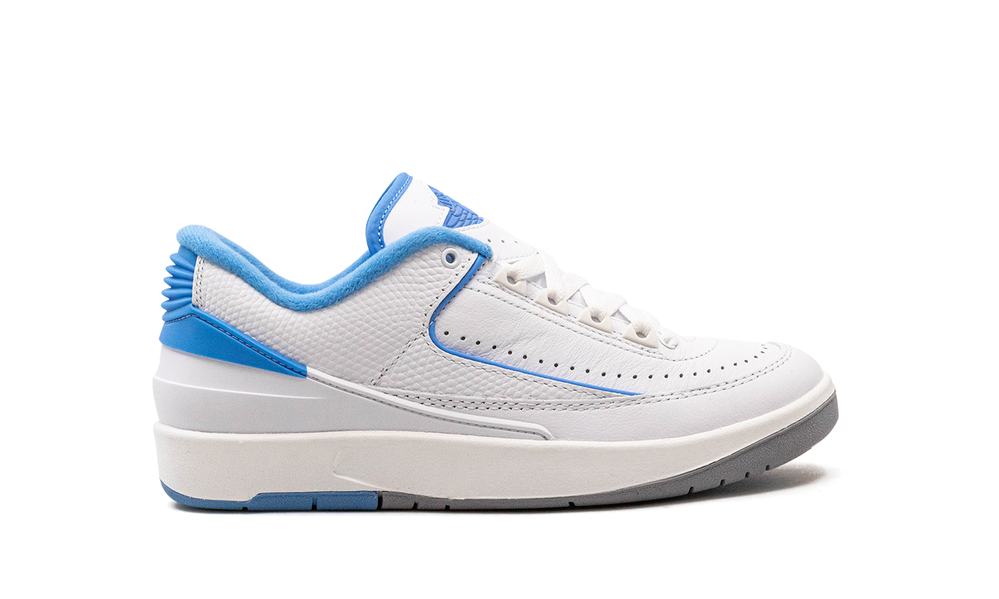Air Jordan 2 Low GS "University blue" FJ6869 104
