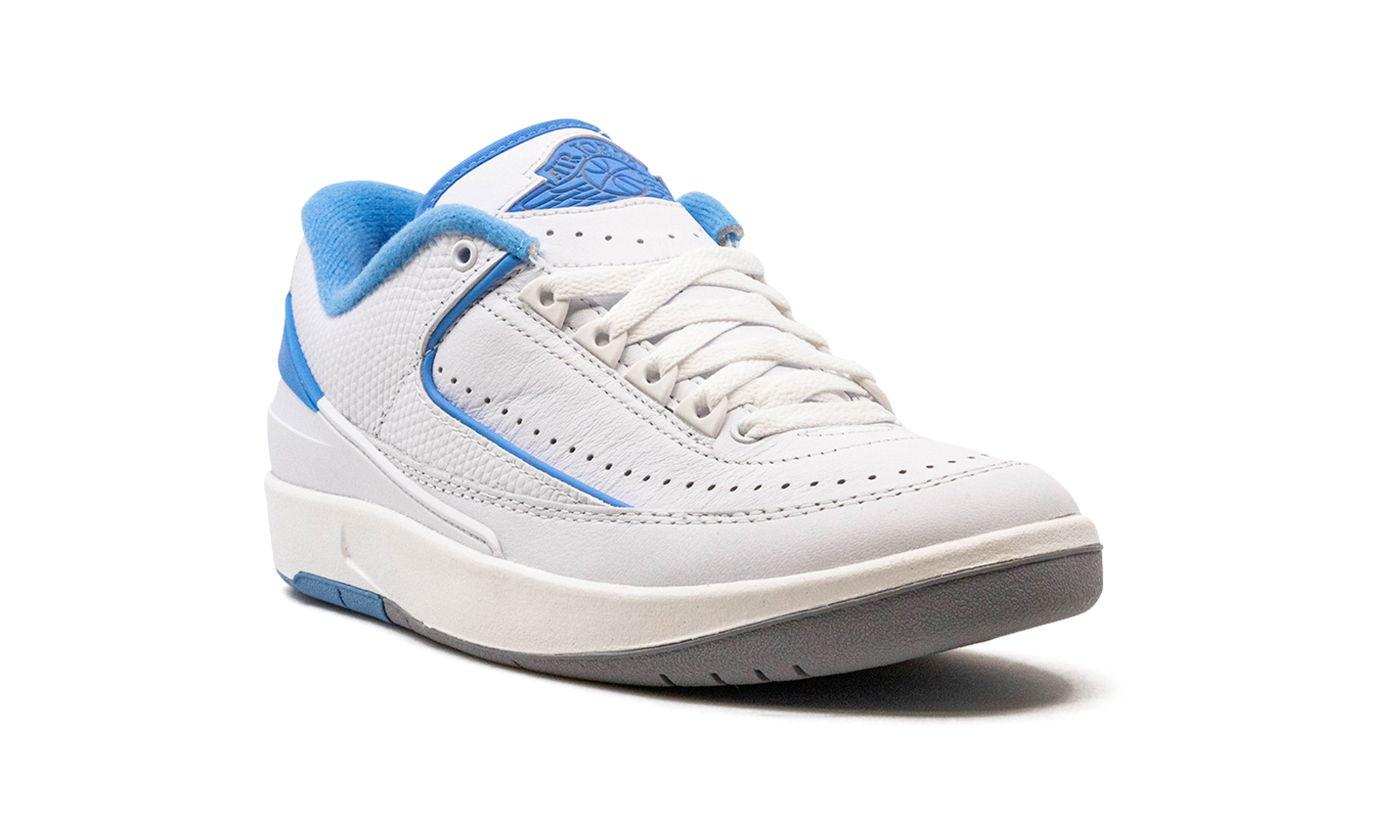 Air Jordan 2 Low GS "University blue" FJ6869 104