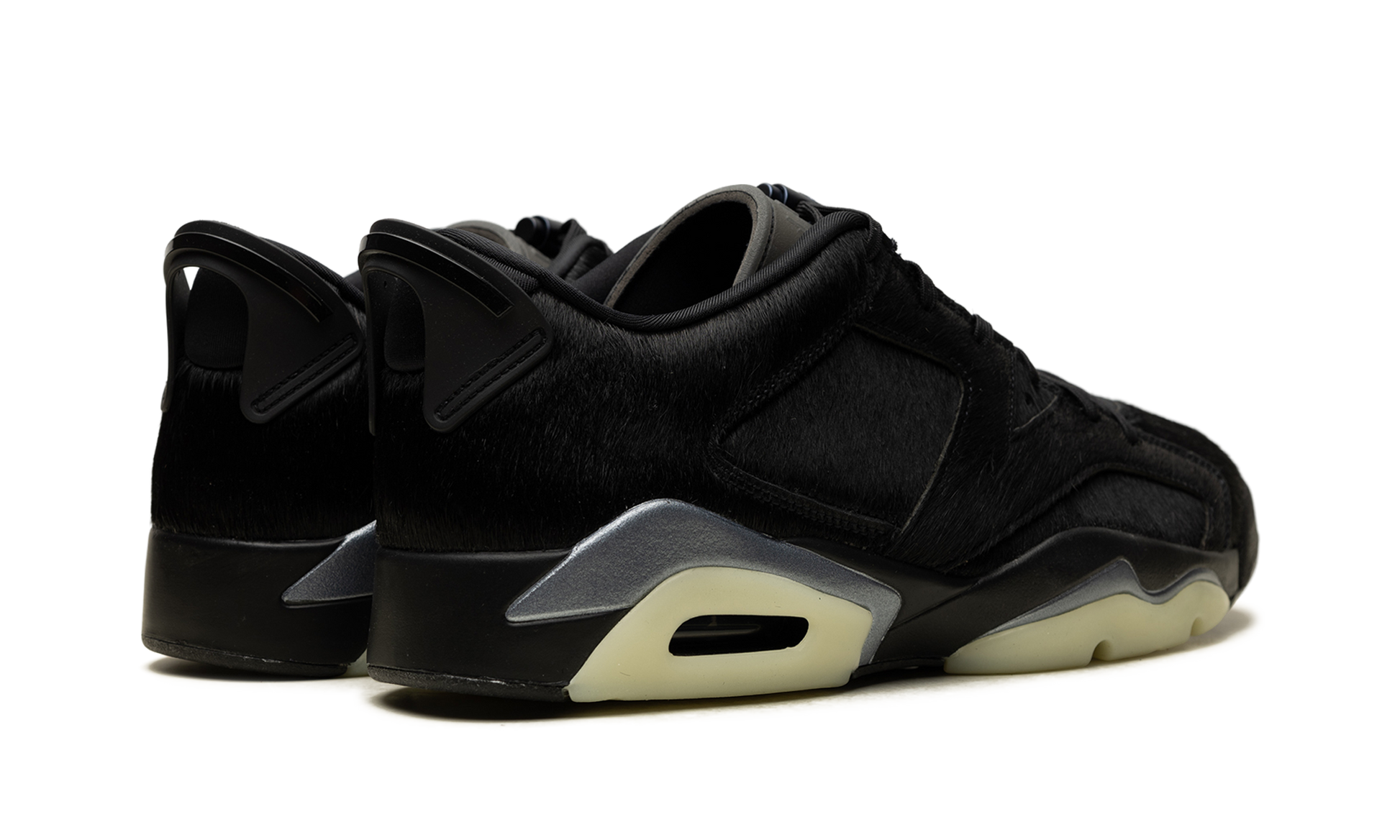 Air Jordan 6 Women "Blackout" IO9786 001