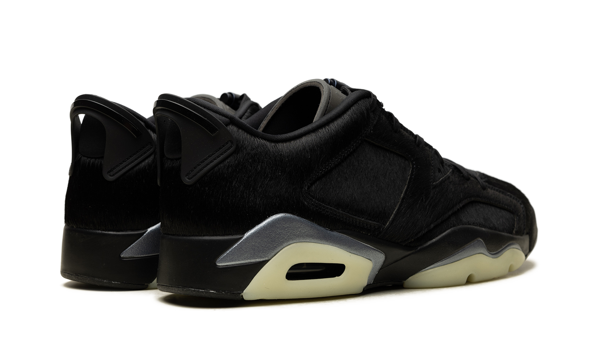 Air Jordan 6 Women "Blackout" IO9786 001