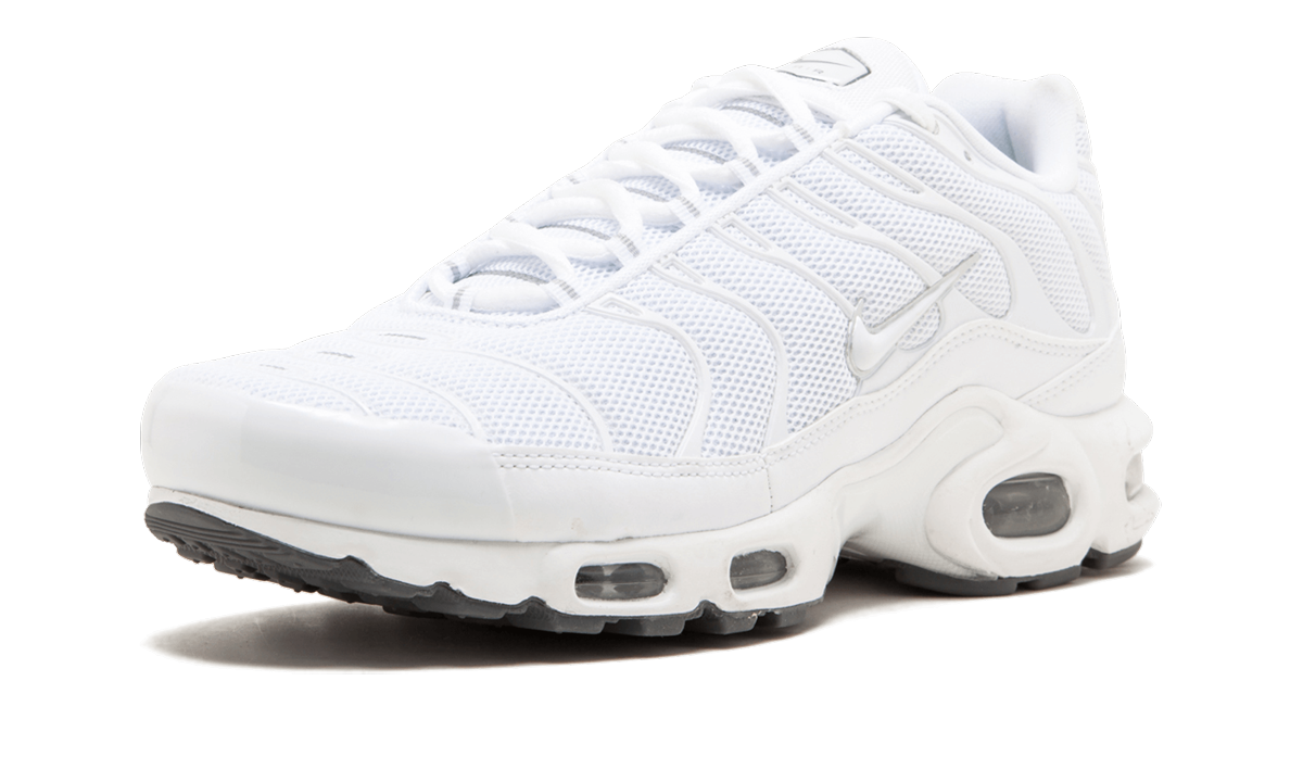 Air Max Plus "Triple white" 604133 139