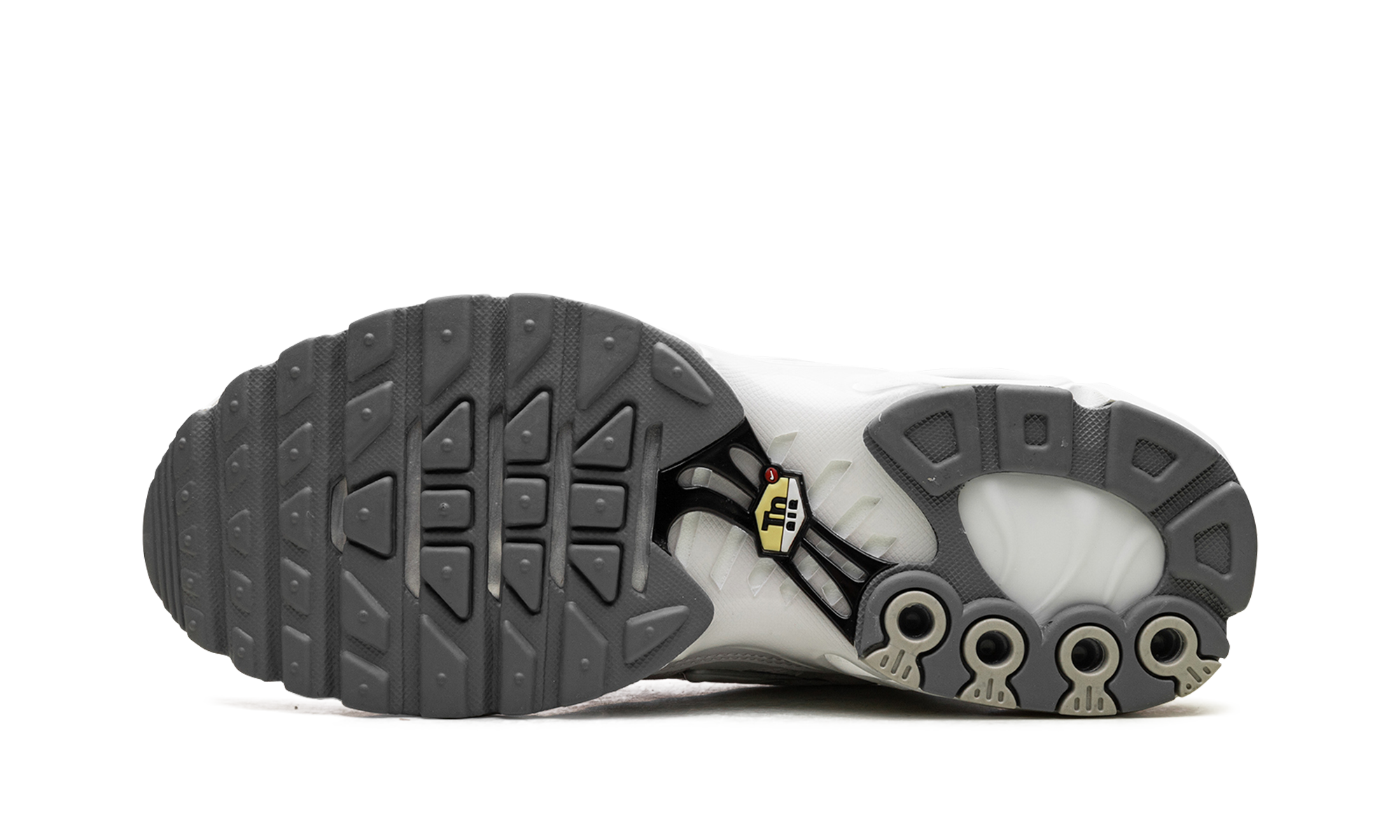 Air Max Plus "Triple white" 604133 139