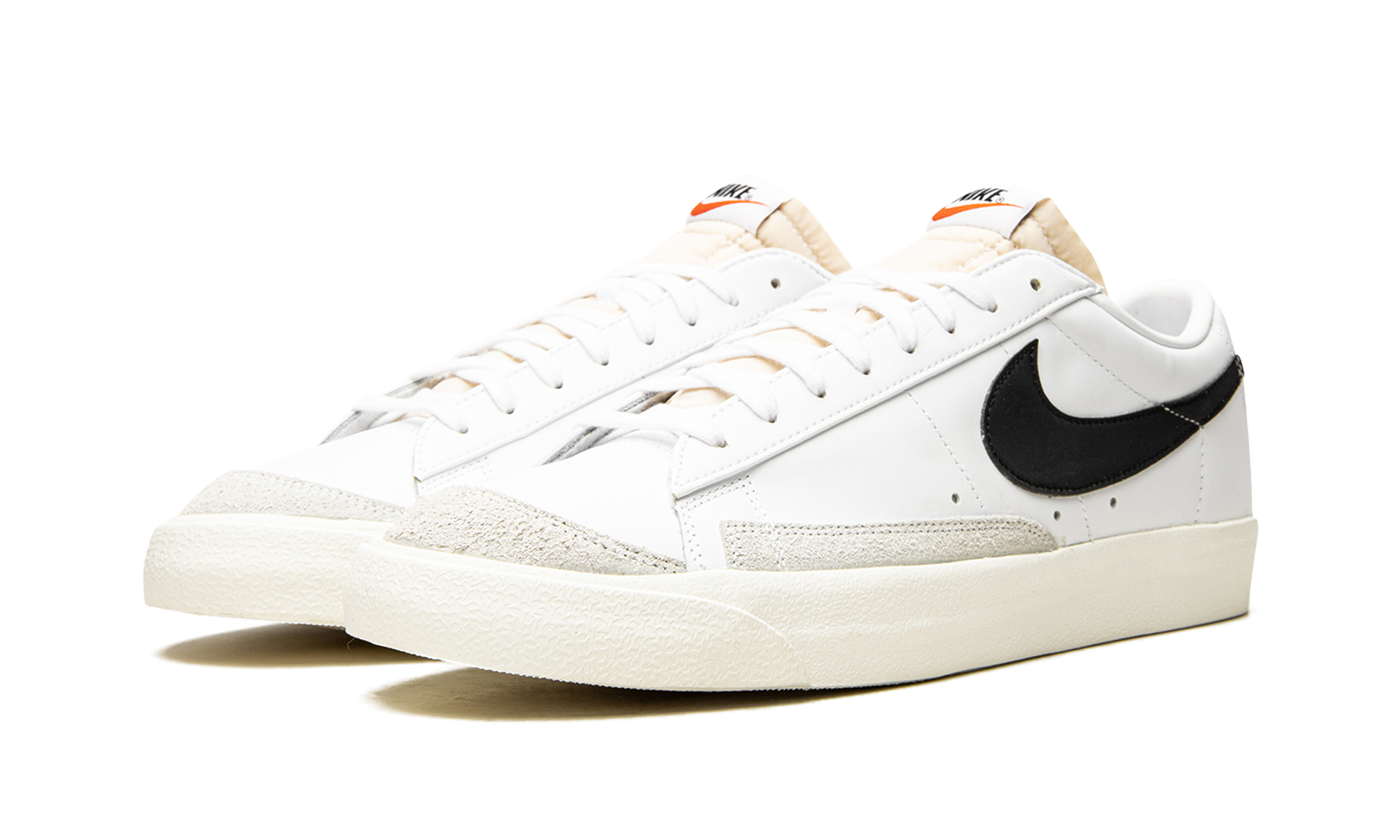 Blazer Low '77 Vintage "White / black" DA6364 101