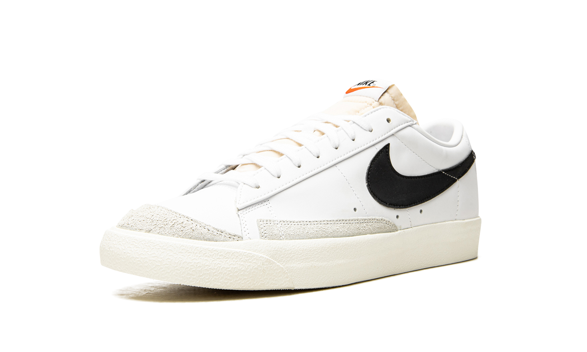 Blazer Low '77 Vintage "White / black" DA6364 101