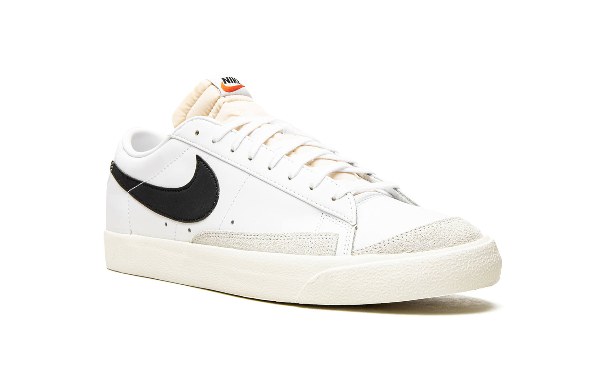 Blazer Low '77 Vintage "White / Black"