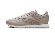 Classic Leather "Light sand / white" CN8543