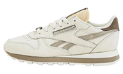 Classic Leather Women "Chalk Ash Utility Brown"