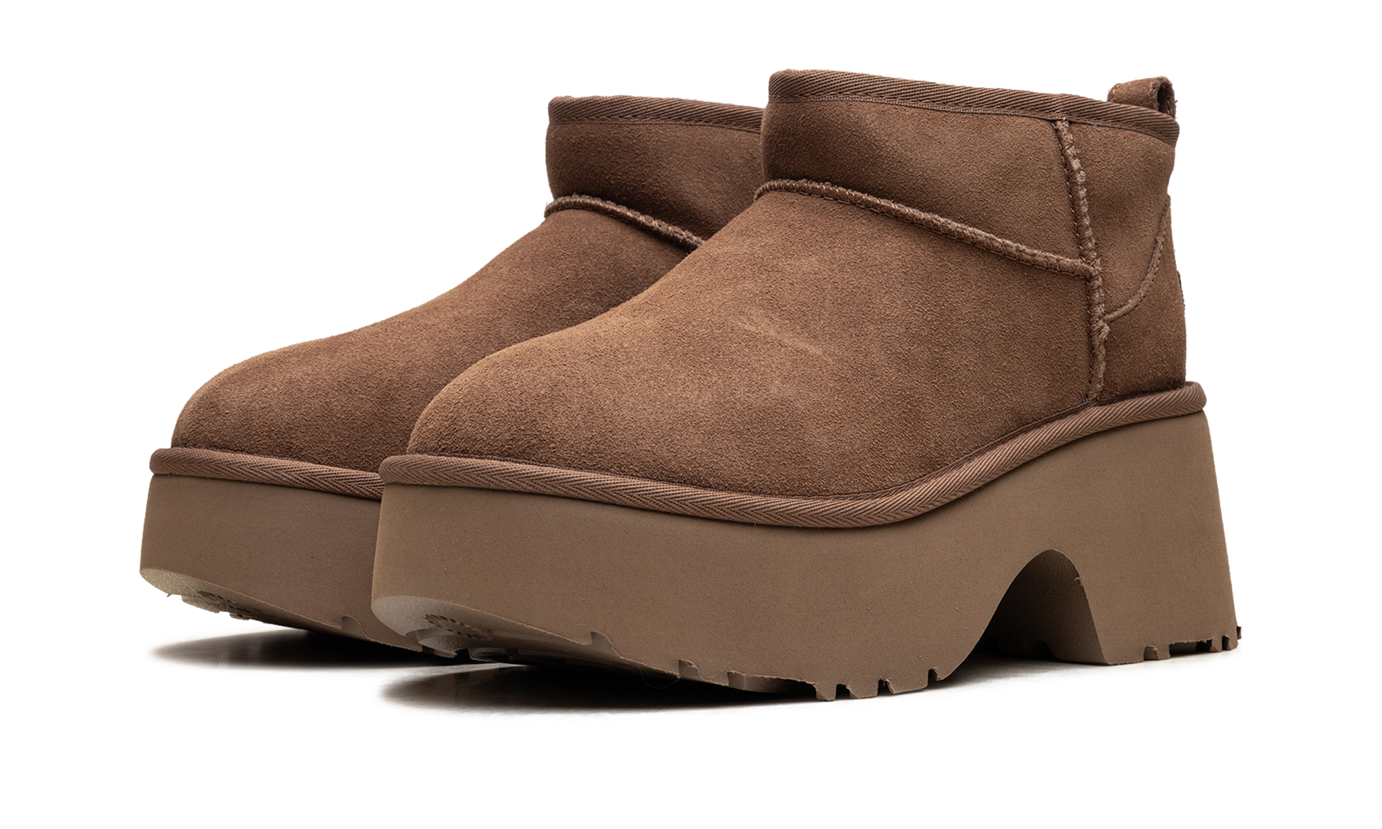 Classic Ultra Mini New Heights Boot Women "Chestnut" 1158311 CHE