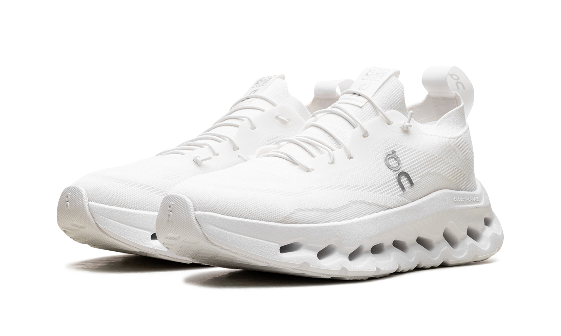 Cloudtilt Women "Loewe all white" 3WD30310108