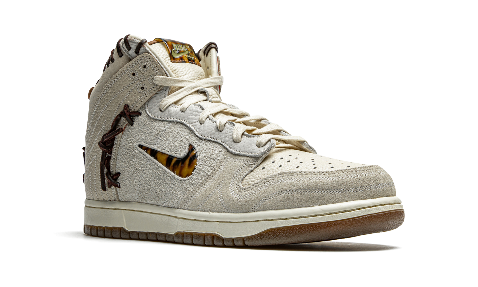 Dunk High "Bodega - friends & family" CZ8125 100
