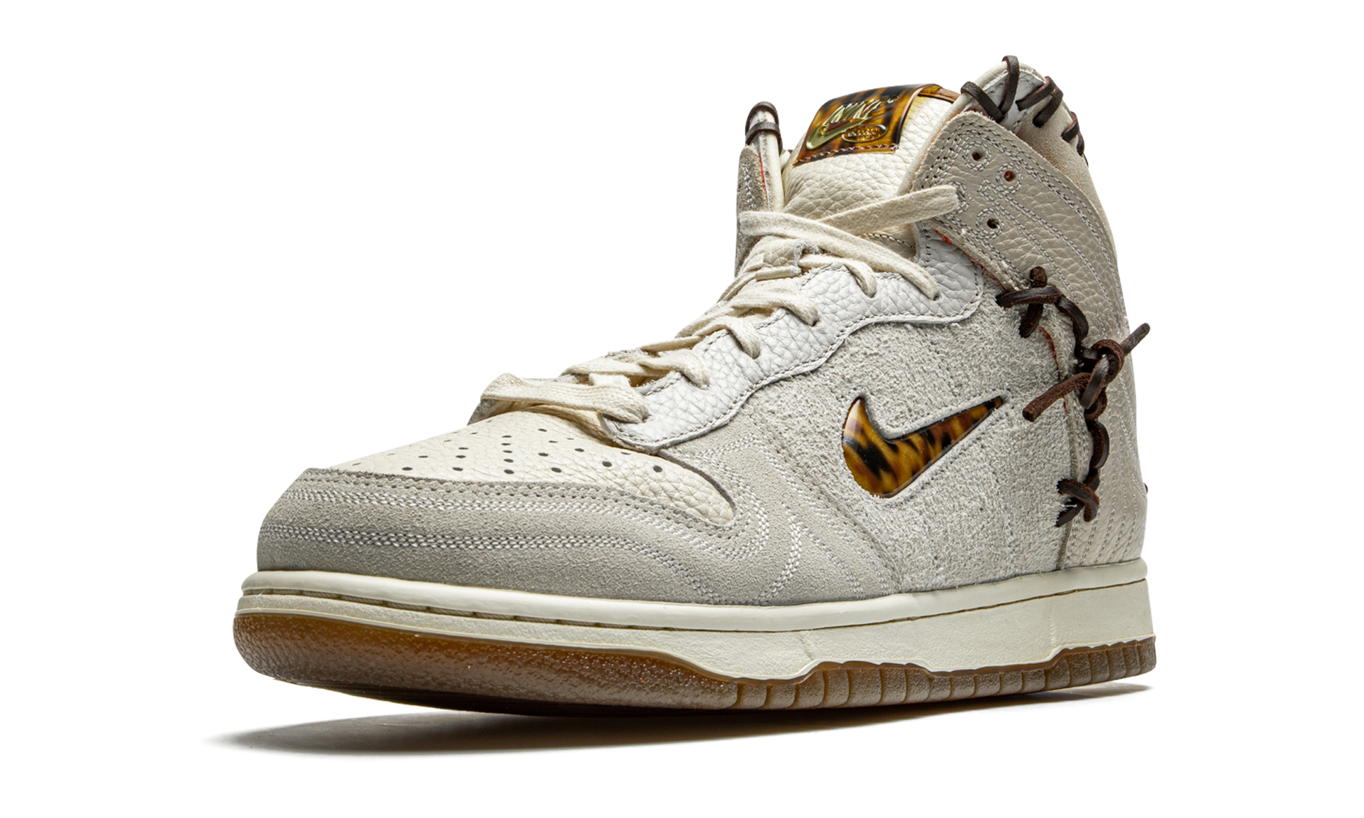 Dunk High "Bodega - friends & family" CZ8125 100