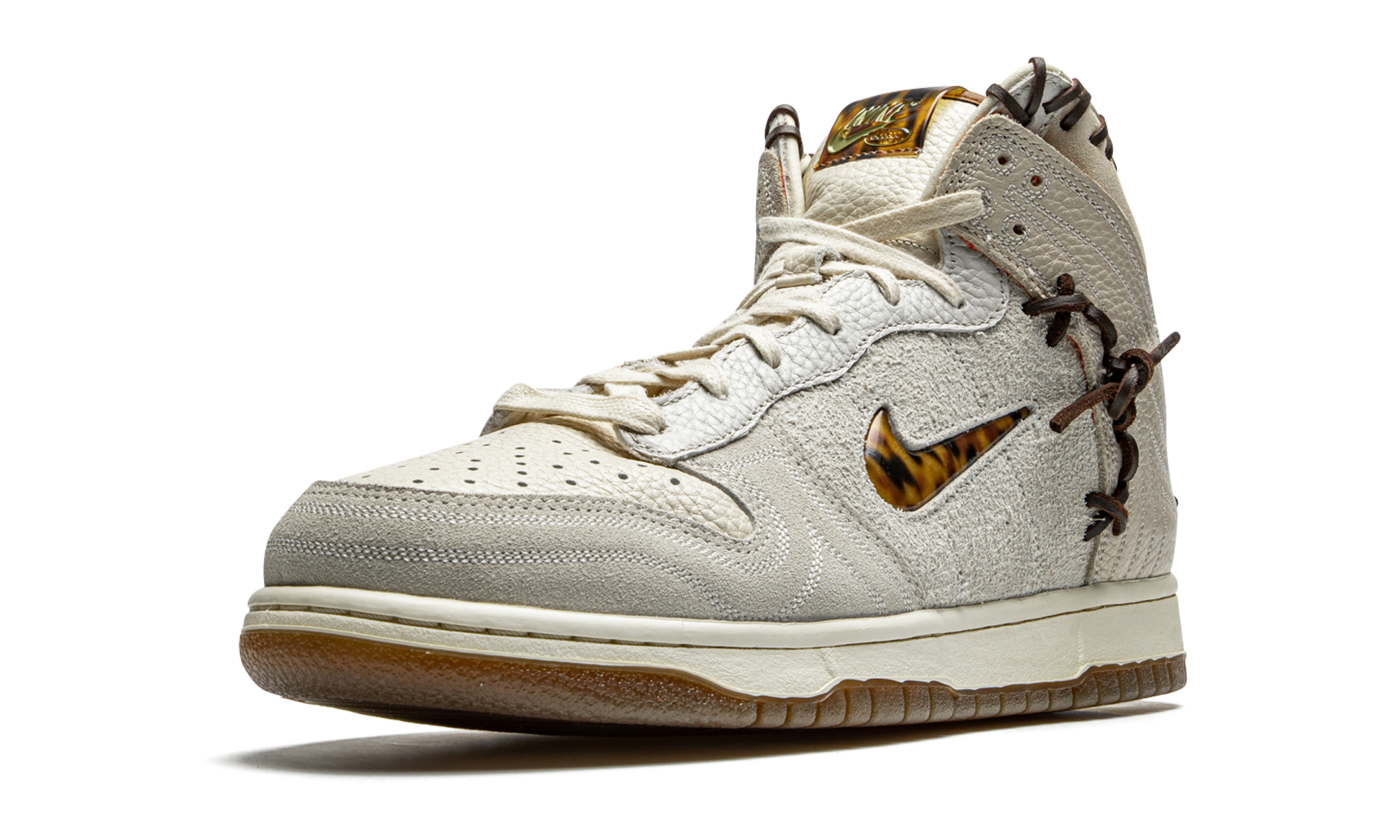 Dunk High "Bodega - friends & family" CZ8125 100
