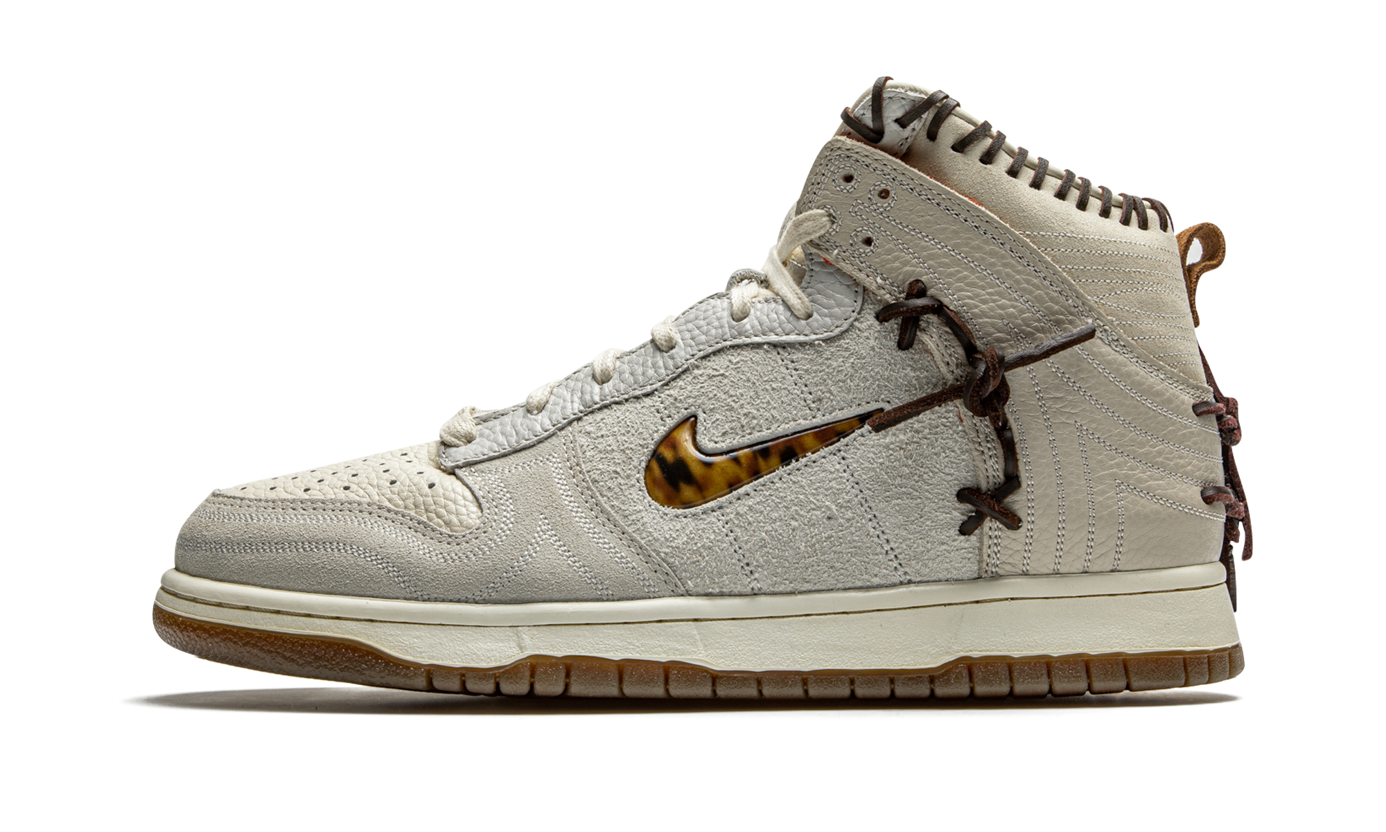 Dunk High "Bodega - friends & family" CZ8125 100