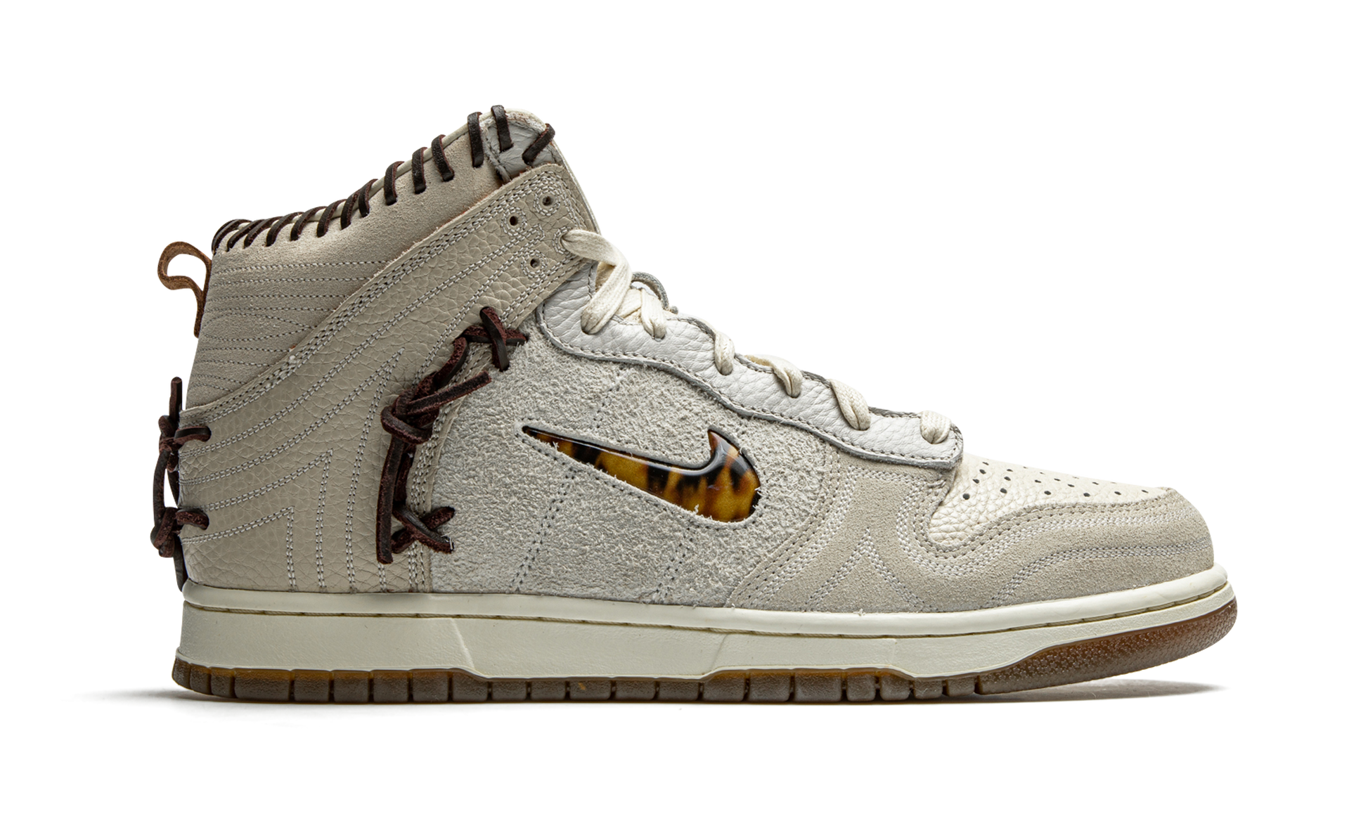 Dunk High "Bodega - friends & family" CZ8125 100