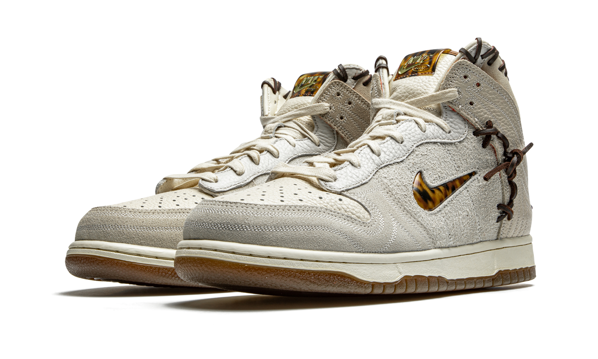 Dunk High "Bodega - friends & family" CZ8125 100