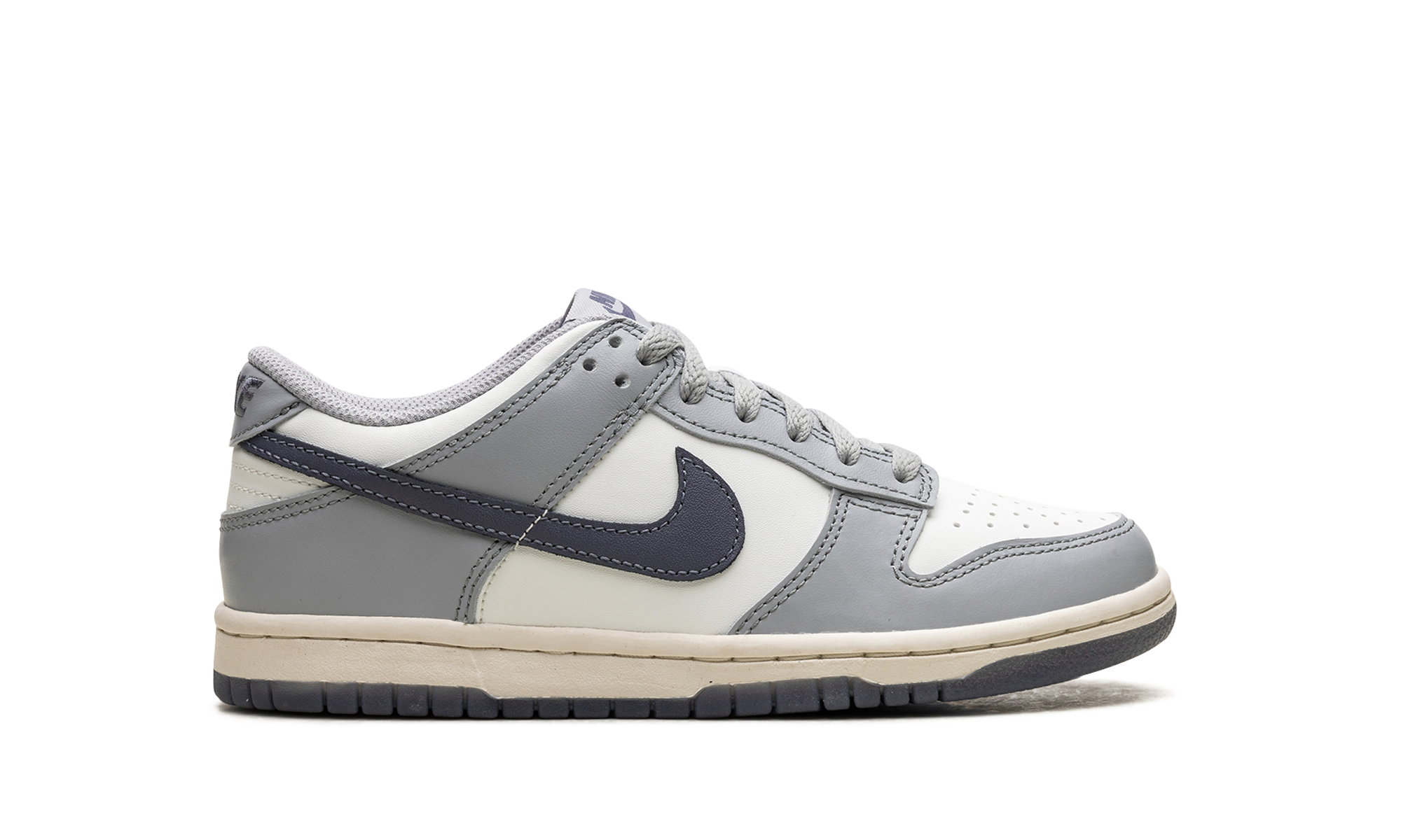 Dunk Low "Light carbon" FB9109 101